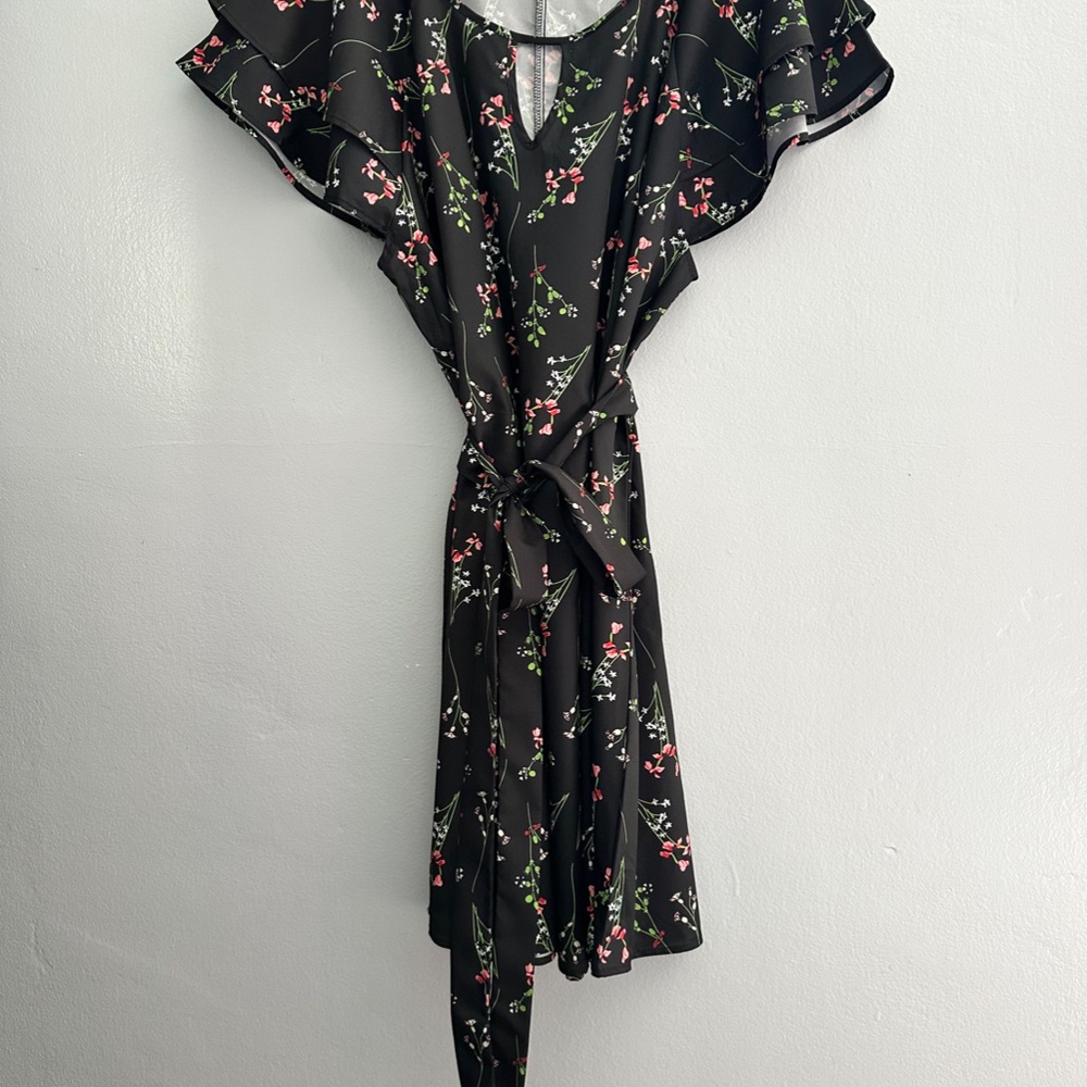 SHEIN FLORAL PRINT RUFFLE SLEEVE DRESS - Picture 5 of 7